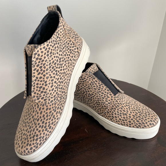 Universal Threads Pull on Hightop W-5 - Picture 1 of 11